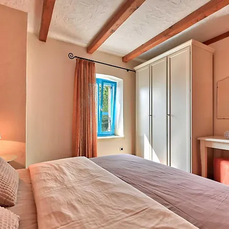 Villa Stancija Blu פורץ
