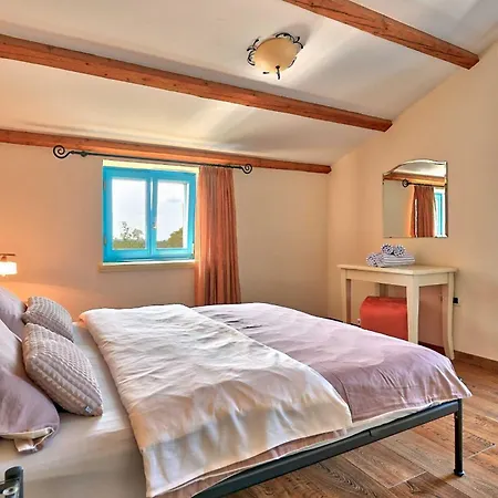 וילה Villa Stancija Blu