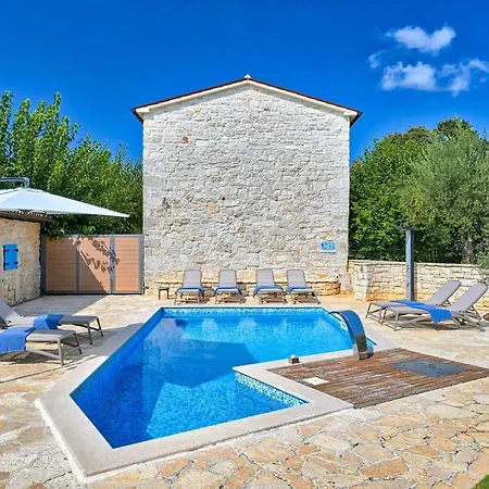 Villa Stancija Blu וילה *